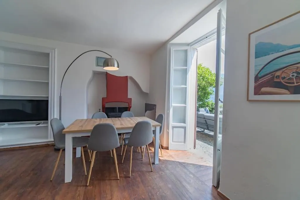 Apartment Villa Amazing Lake View With Jacuzzi, Private Garden And Gym Cernobbio