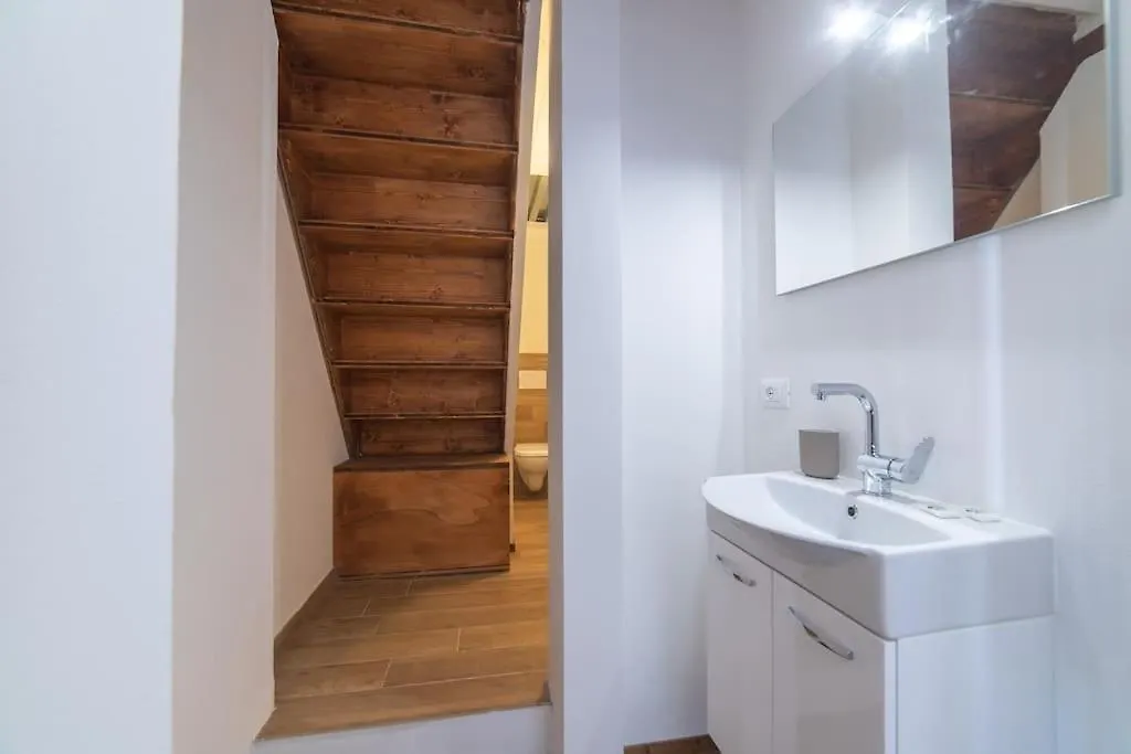 Apartment Villa Amazing Lake View With Jacuzzi, Private Garden And Gym Cernobbio