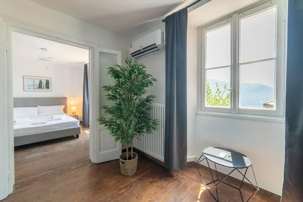 Apartment Villa Amazing Lake View With Jacuzzi, Private Garden And Gym Cernobbio