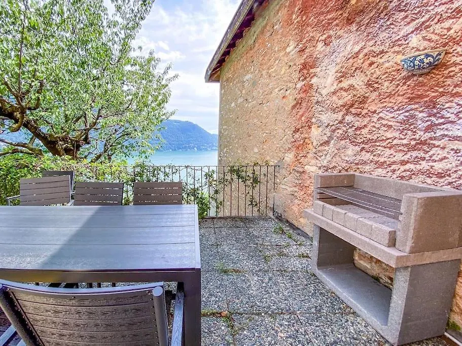 Apartment Villa Amazing Lake View With Jacuzzi, Private Garden And Gym Cernobbio