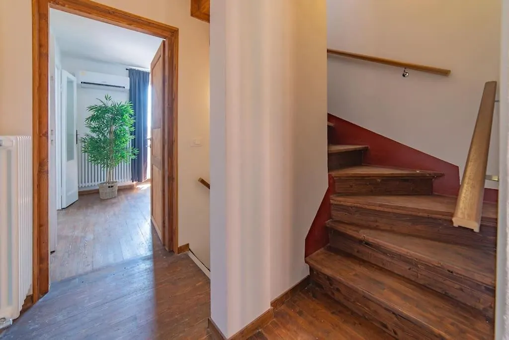 Apartment Villa Amazing Lake View With Jacuzzi, Private Garden And Gym Cernobbio
